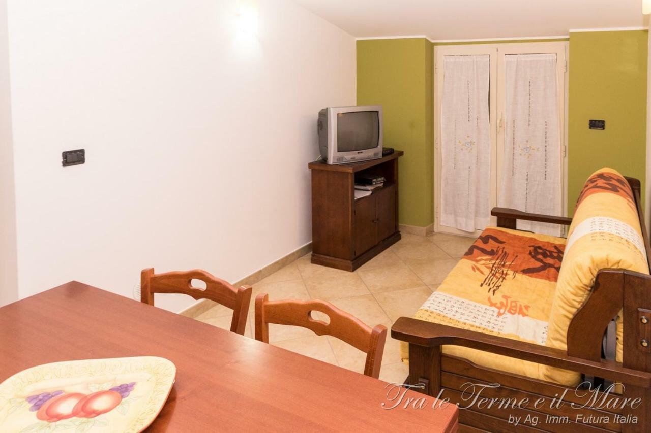 Tra Le Terme E Il Mare Appartement Terme Vigliatore Buitenkant foto